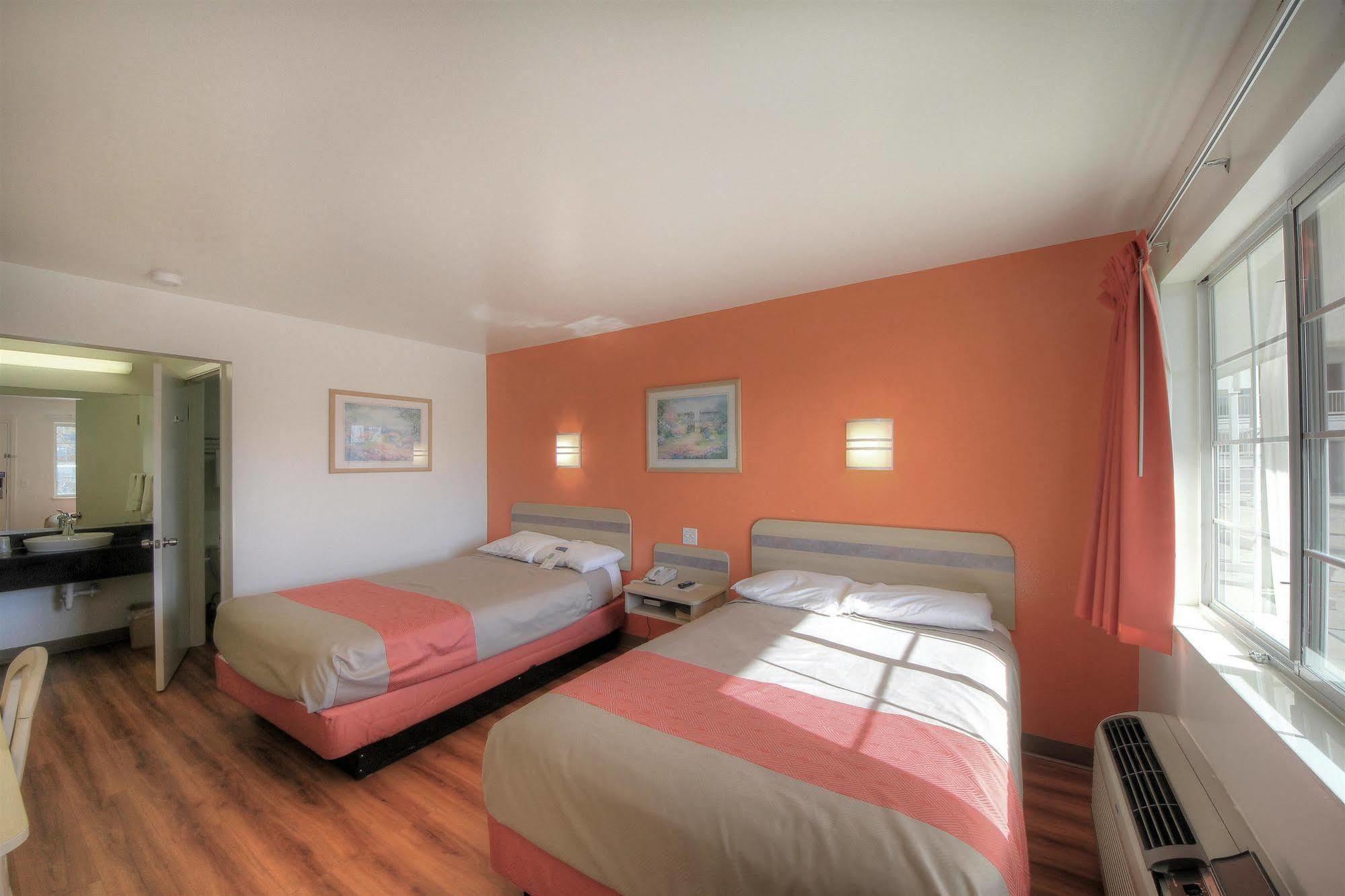 Motel 6-Kerrville, Tx Eksteriør bilde