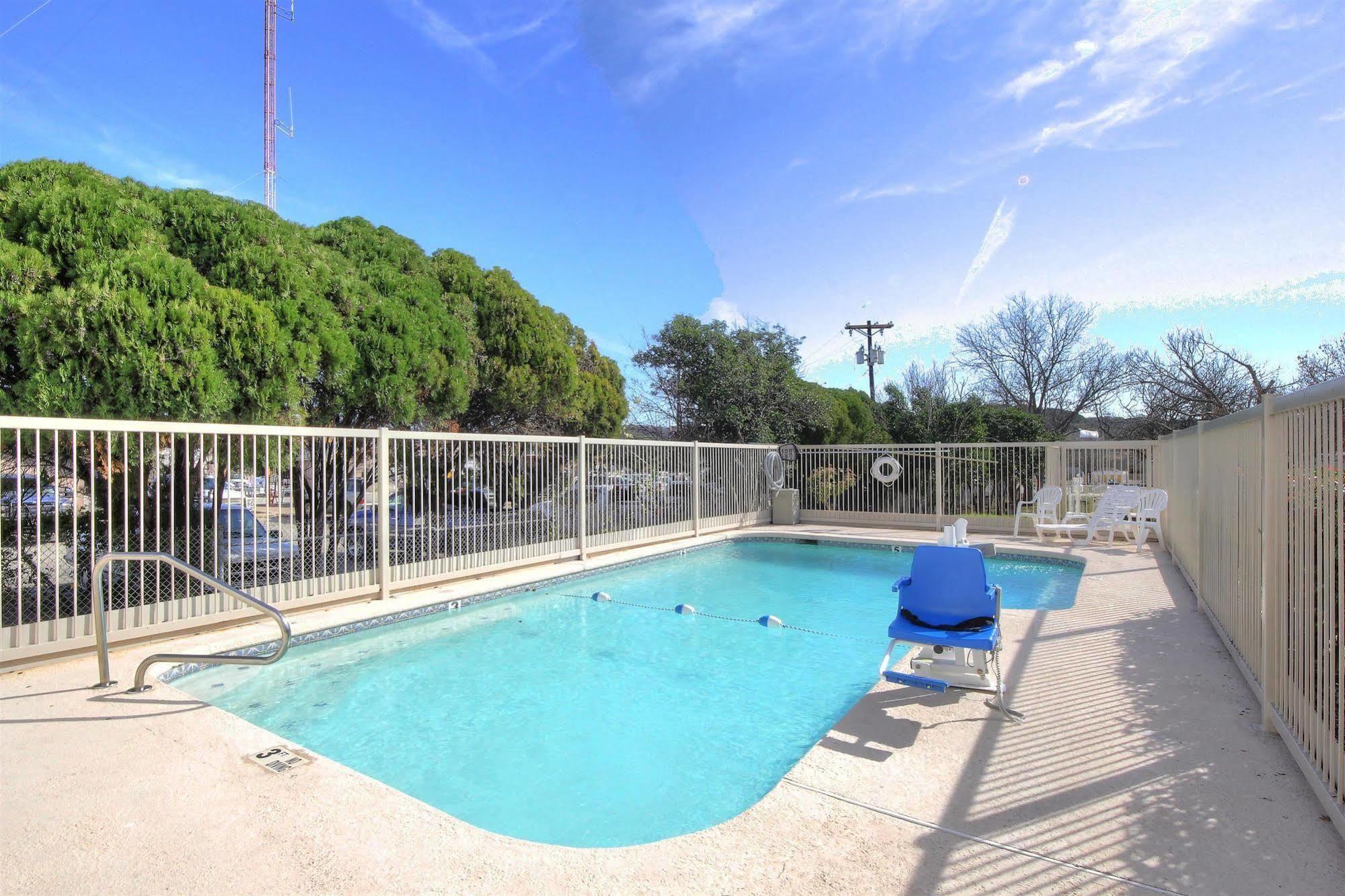 Motel 6-Kerrville, Tx Eksteriør bilde